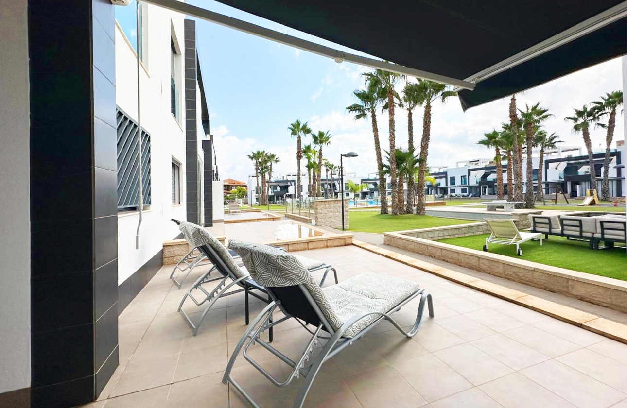 Reventa - Bungalows Planta Baja - Orihuela Costa - La Zenia