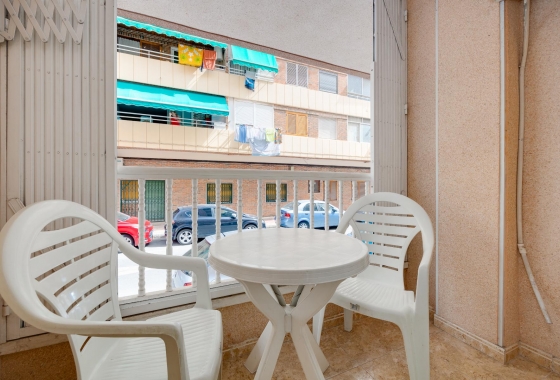 Reventa - APARTAMENTO - Torrevieja - Playa del Acequión