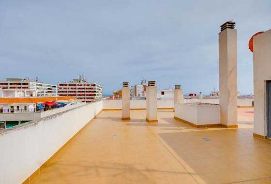 Reventa - APARTAMENTO - Torrevieja - Playa del Acequión