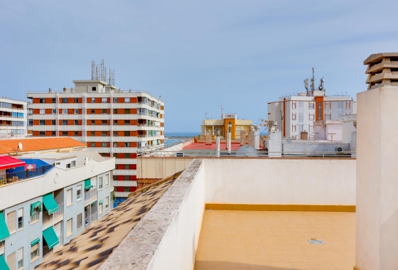 Reventa - APARTAMENTO - Torrevieja - Playa del Acequión