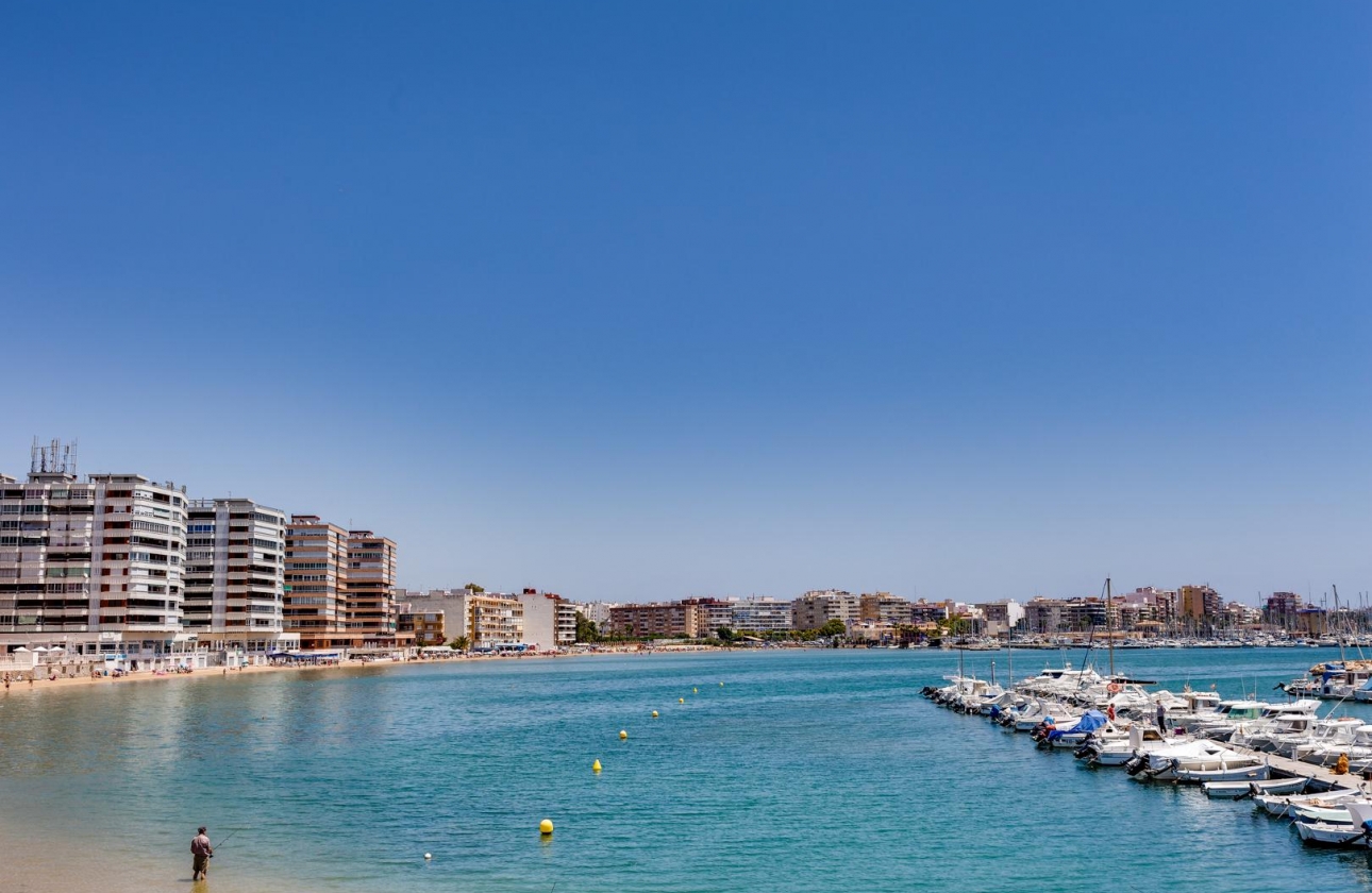 Wiederverkauf - APARTAMENTO - Torrevieja - Playa del Acequión