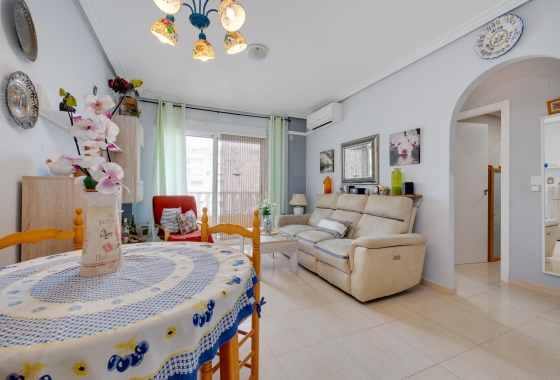 Resale - APARTAMENTO - Torrevieja - Playa de Los Locos-Curva del Palangre