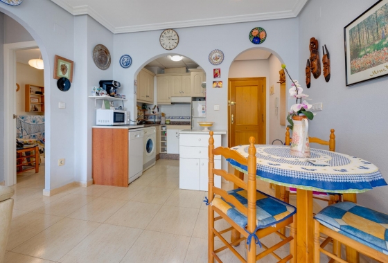 Wiederverkauf - APARTAMENTO - Torrevieja - Playa de Los Locos-Curva del Palangre