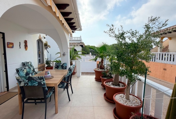 Resale - Villa - Lomas de Cabo Roig - Orihuela Costa