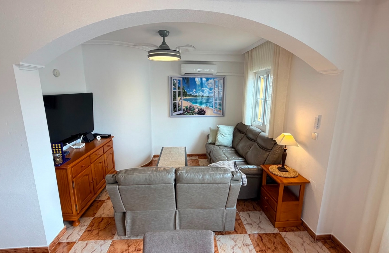 Resale - Villa - Lomas de Cabo Roig - Orihuela Costa