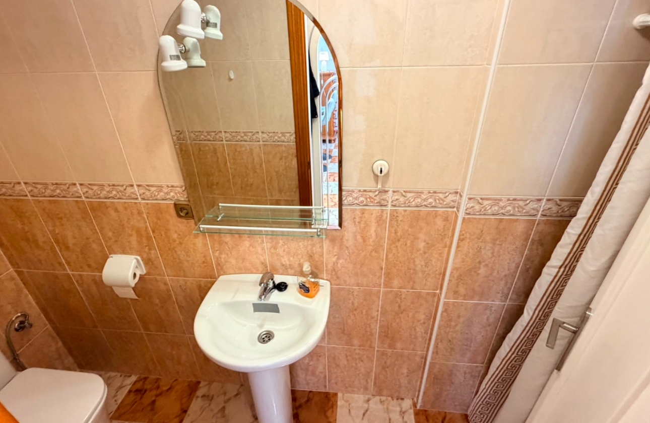 Resale - Villa - Lomas de Cabo Roig - Orihuela Costa
