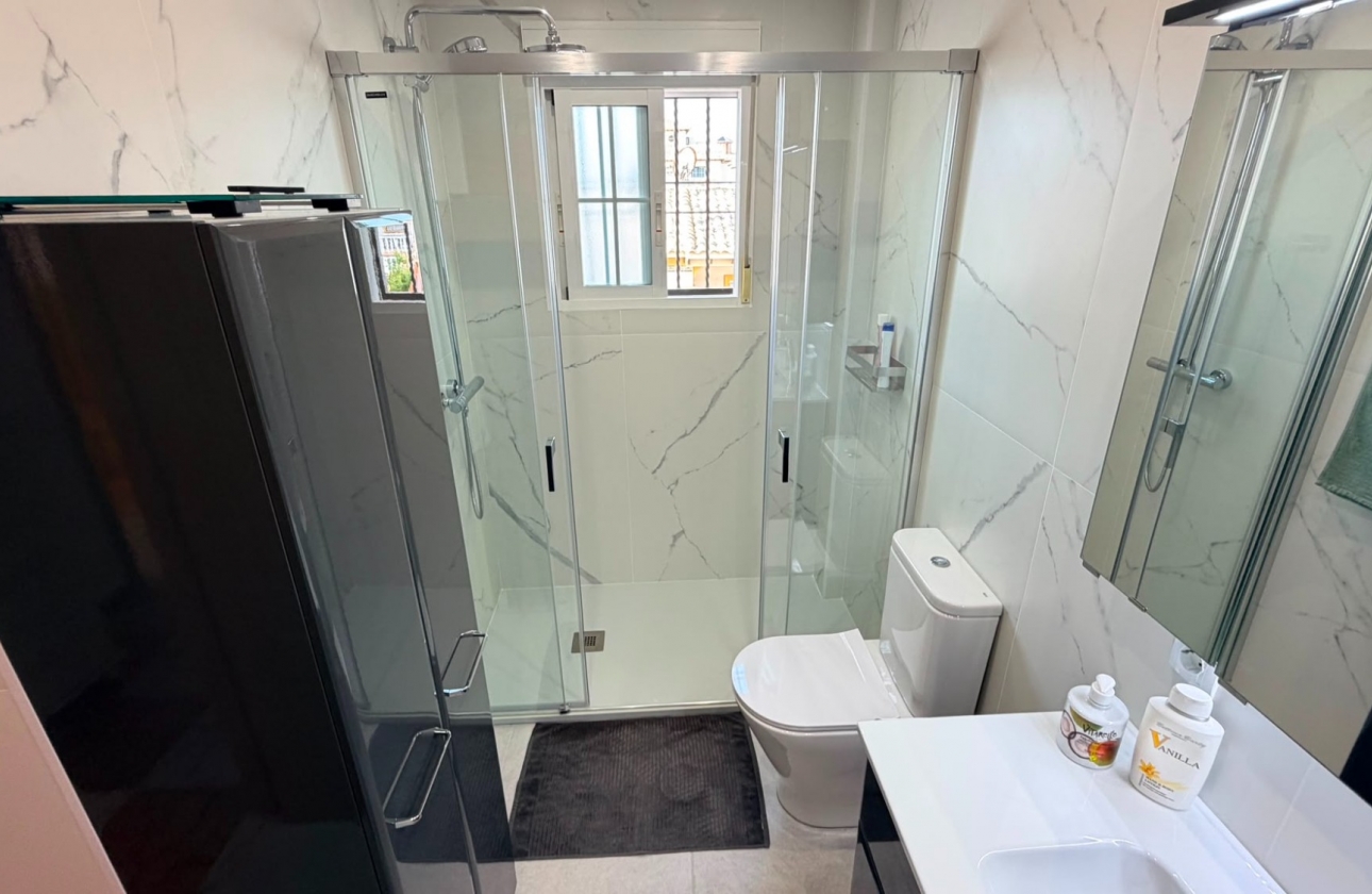 Resale - Villa - Lomas de Cabo Roig - Orihuela Costa