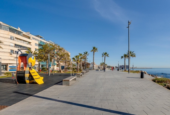 Resale - APARTAMENTO - Torrevieja - Playa de Los Locos-Curva del Palangre