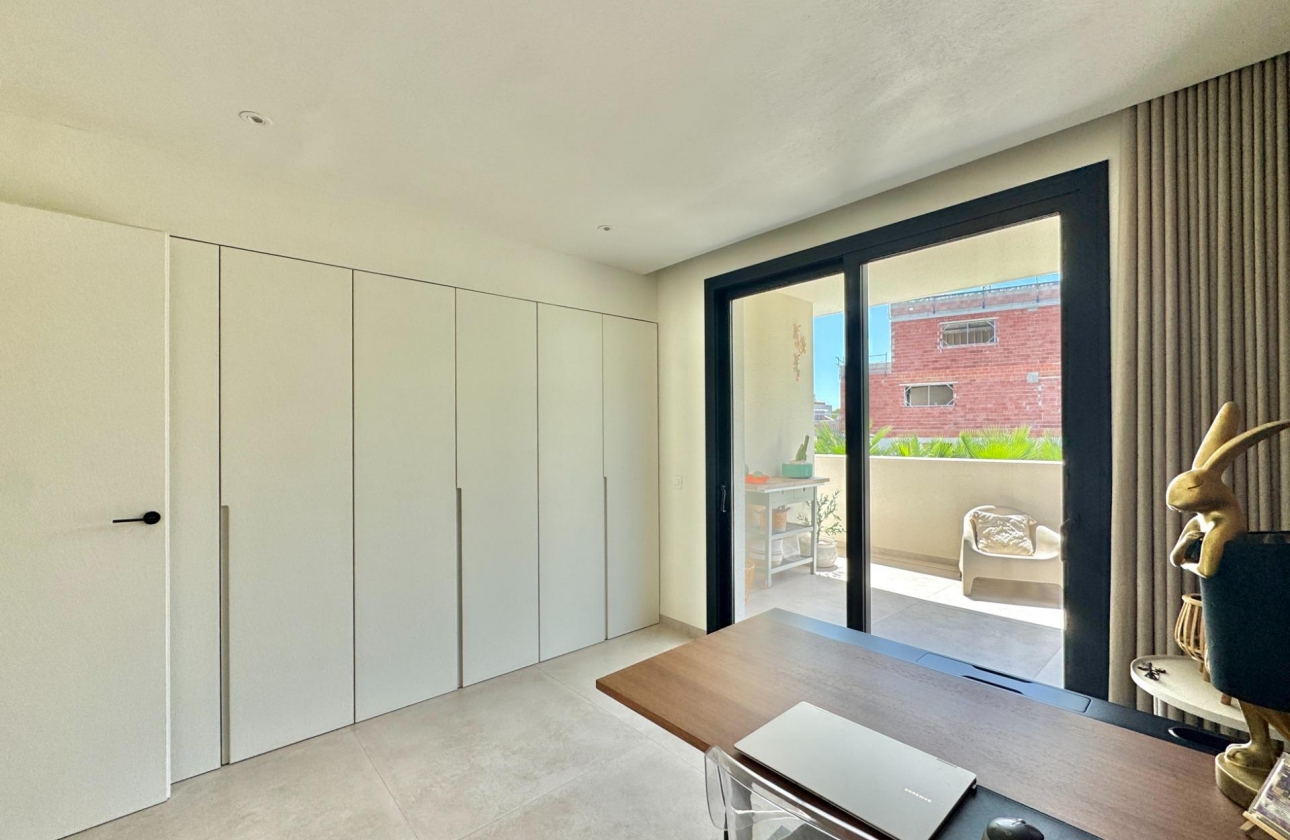 Resale - Apartment - Orihuela - Las Colinas Golf
