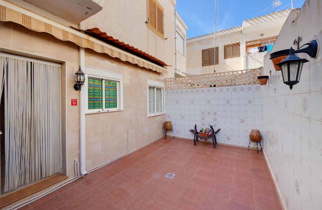 Wiederverkauf - Bungalow - Torrevieja - Playa de La Acequion