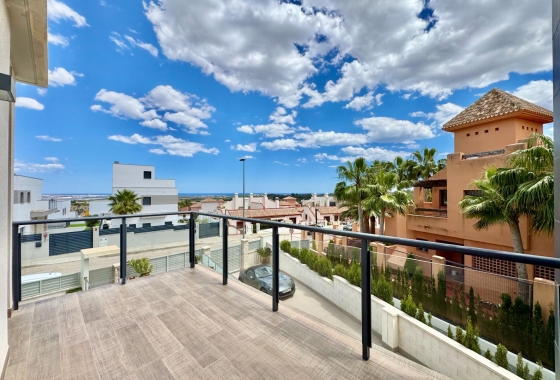 Resale - Villa - San Miguel de Salinas - Bellavista