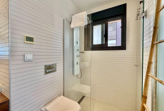 Resale - Villa - San Miguel de Salinas - Bellavista