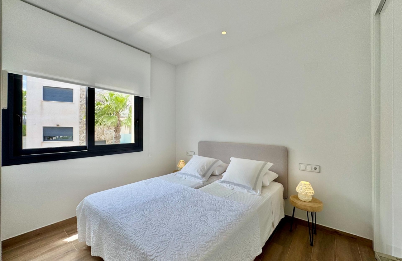 Resale - Villa - San Miguel de Salinas - Bellavista