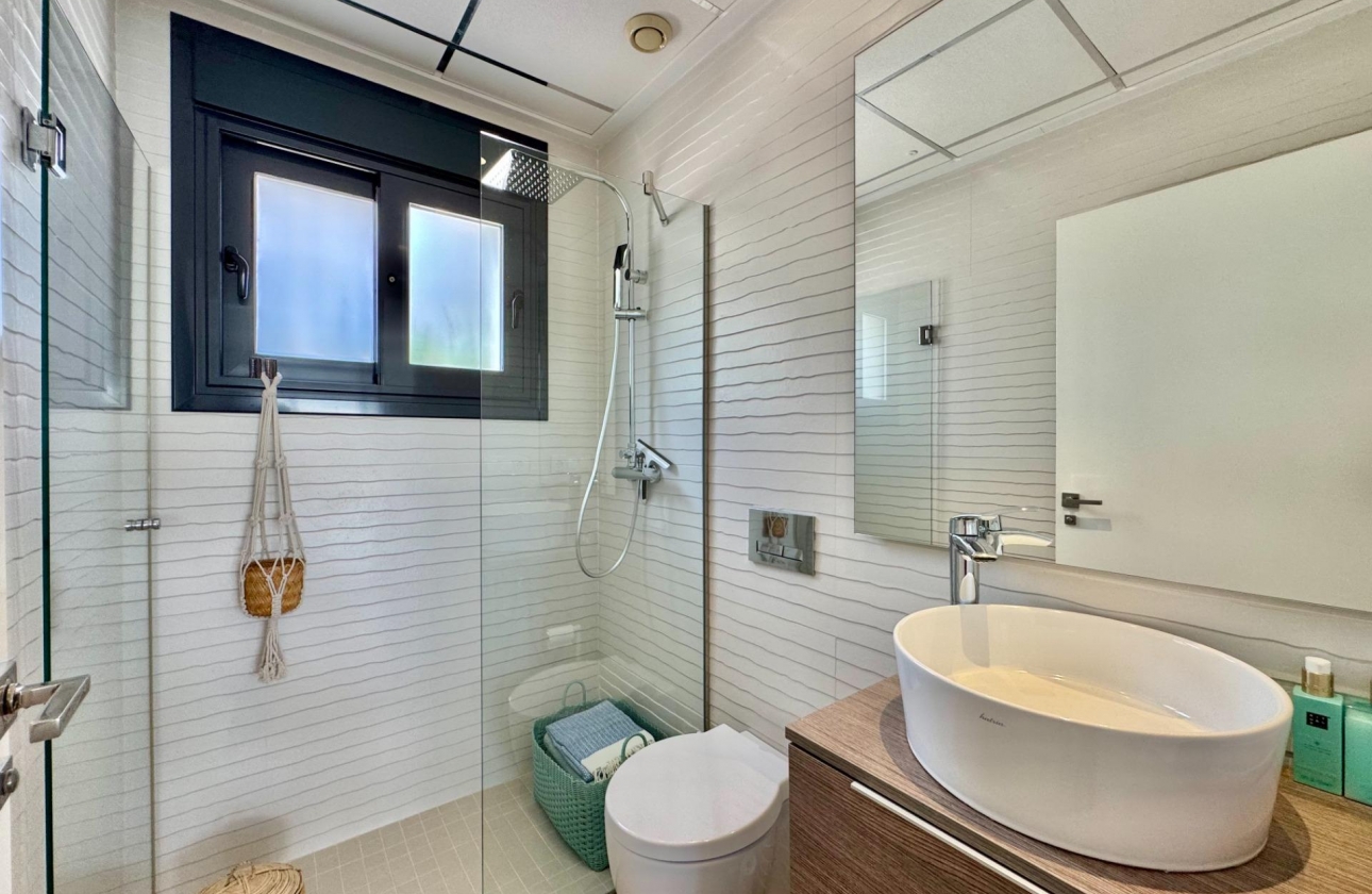 Resale - Villa - San Miguel de Salinas - Bellavista