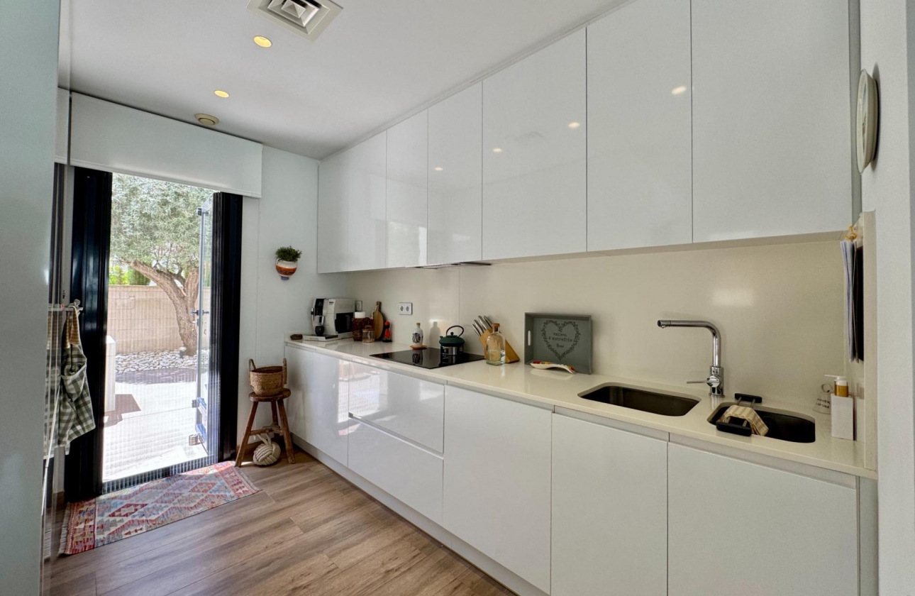 Resale - Villa - San Miguel de Salinas - Bellavista
