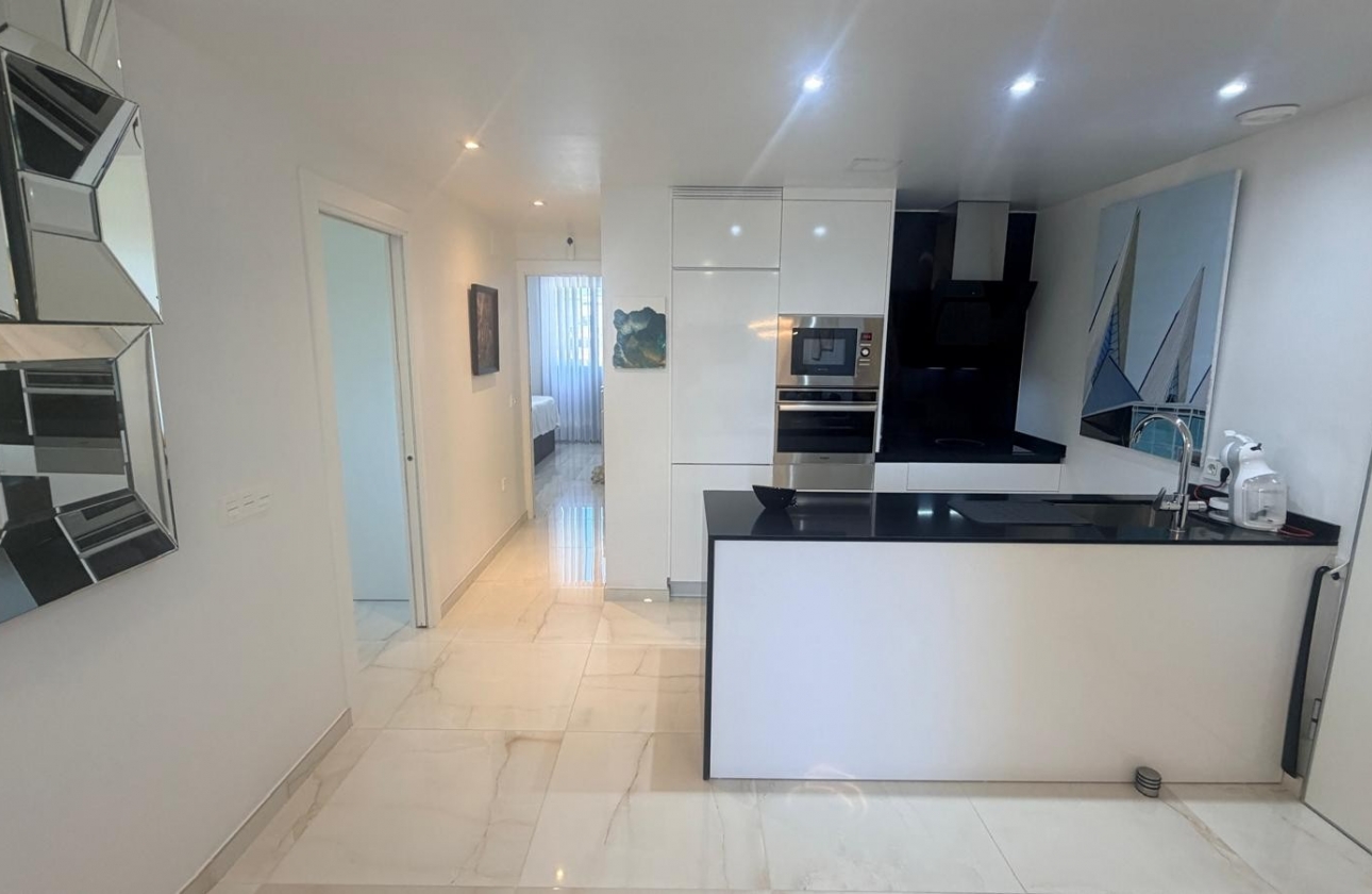 Resale - Apartment - Los Altos - Torrevieja