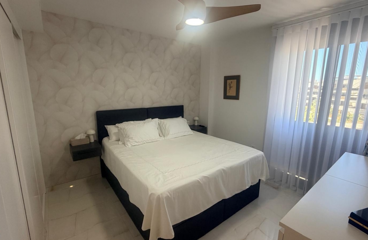 Resale - Apartment - Los Altos - Torrevieja