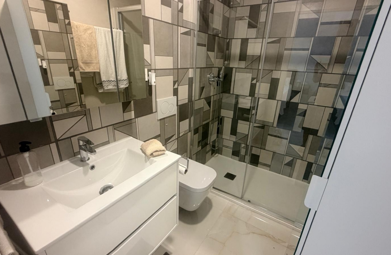 Resale - Apartment - Los Altos - Torrevieja