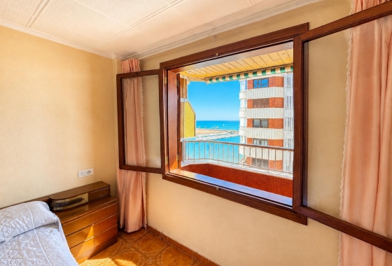 Resale - Apartment - Torrevieja - Playa del Acequión