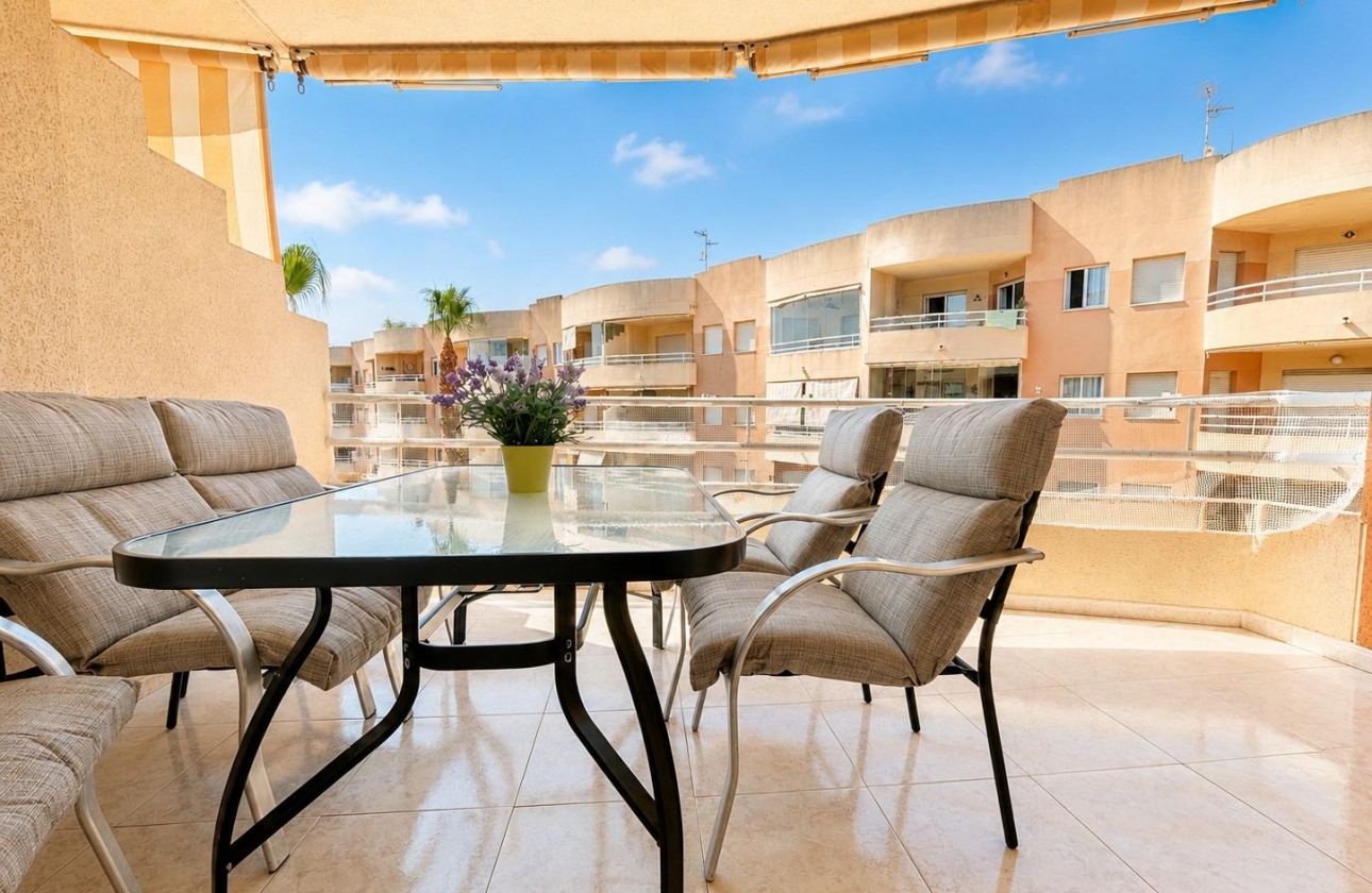 Resale - Apartment - Dehesa de campoamor - Campoamor