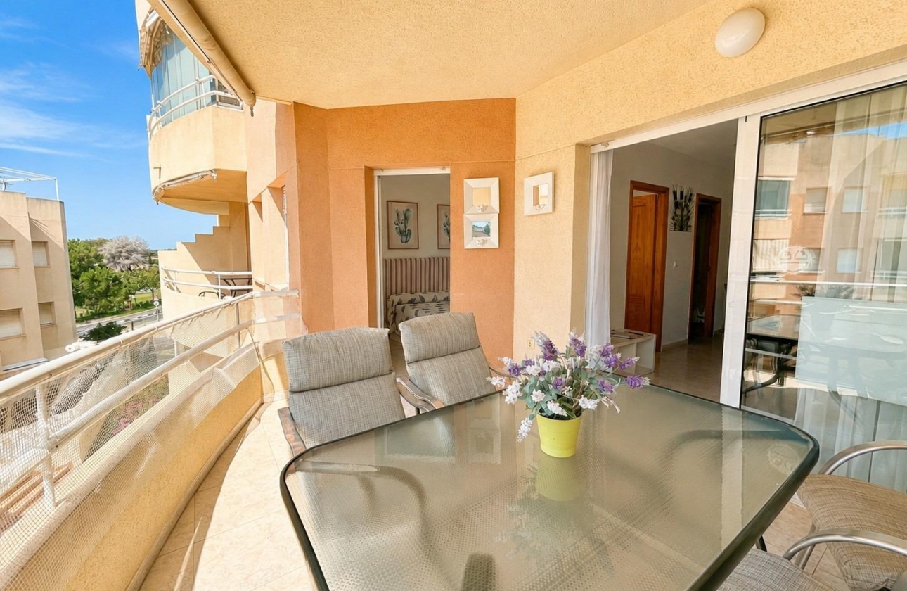 Resale - Apartment - Dehesa de campoamor - Campoamor