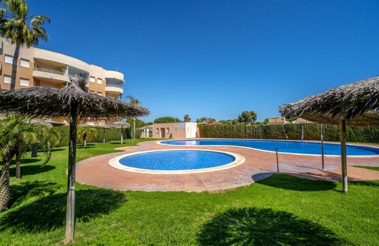 Resale - Apartment - Dehesa de campoamor - Campoamor