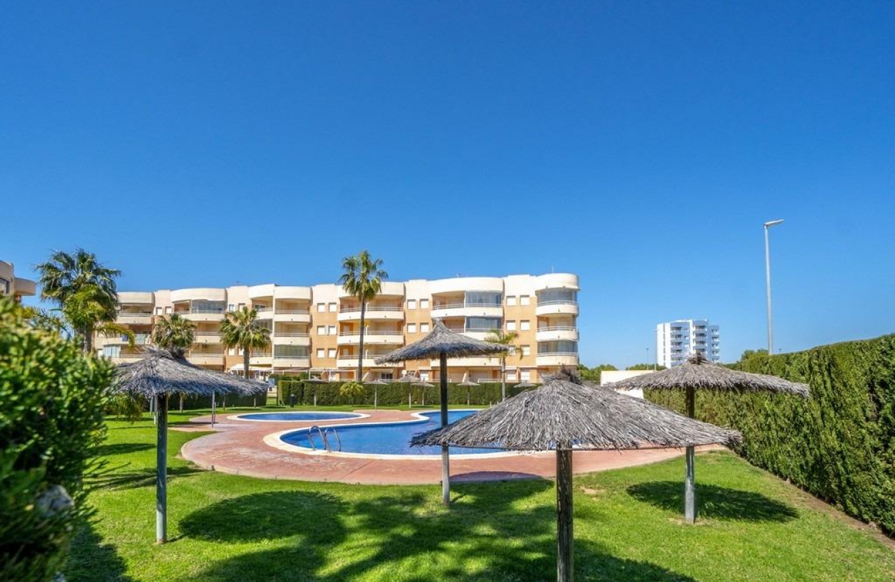 Resale - Apartment - Dehesa de campoamor - Campoamor