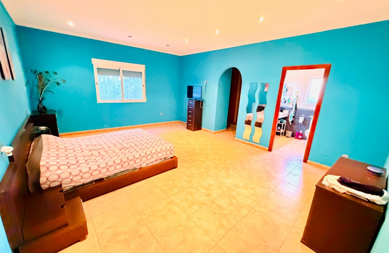 Reventa - Villa - Catral