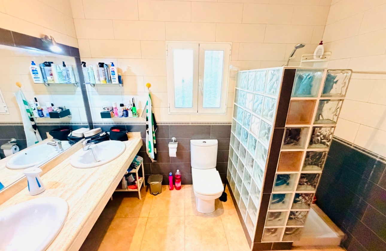 Reventa - Villa - Catral