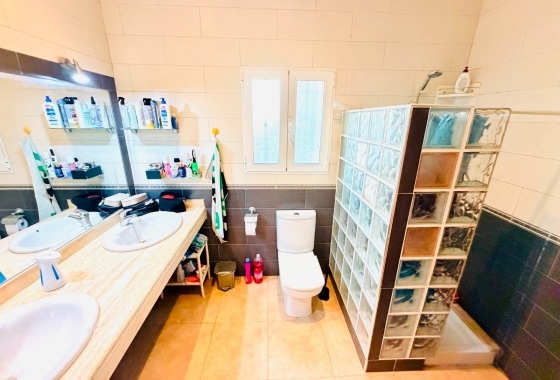 Reventa - Villa - Catral