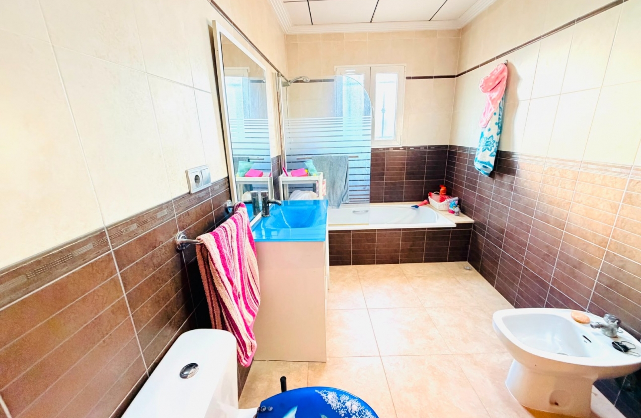 Reventa - Villa - Catral