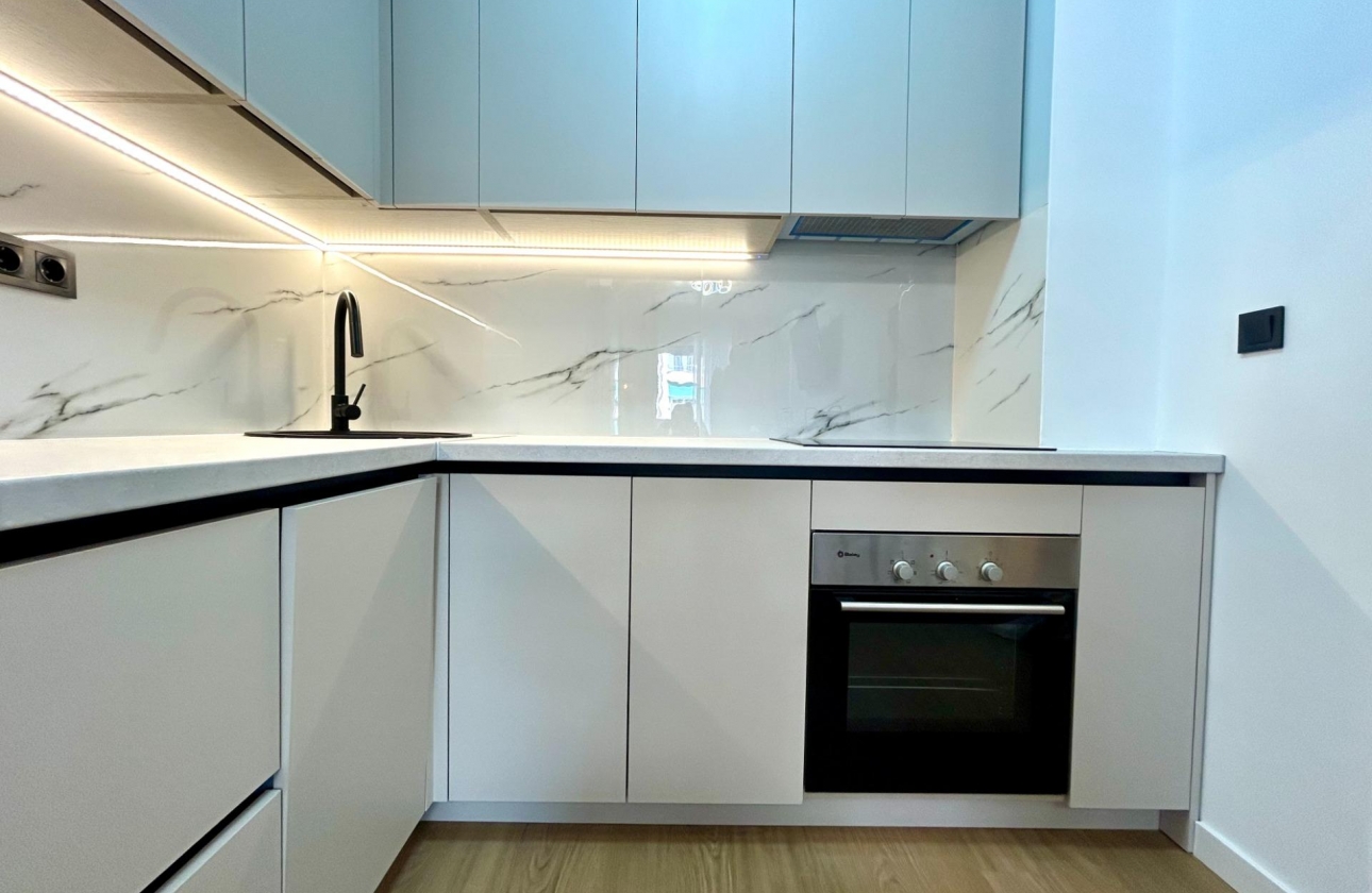 Resale - Apartment - Torrevieja - Punta prima
