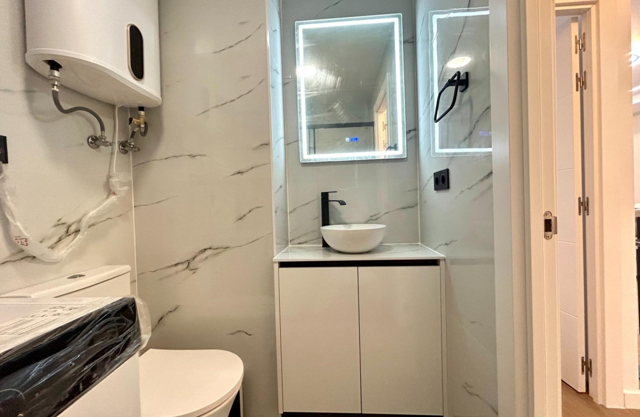Resale - Apartment - Torrevieja - Punta prima