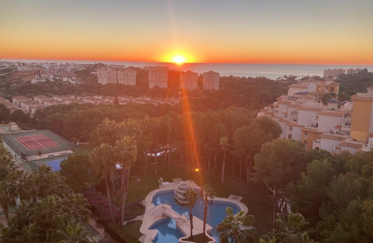 Resale - Apartment - Orihuela Costa - Altos de Campoamor