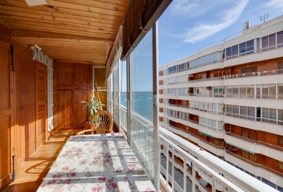 Resale - APARTAMENTO - Torrevieja - El Acequión