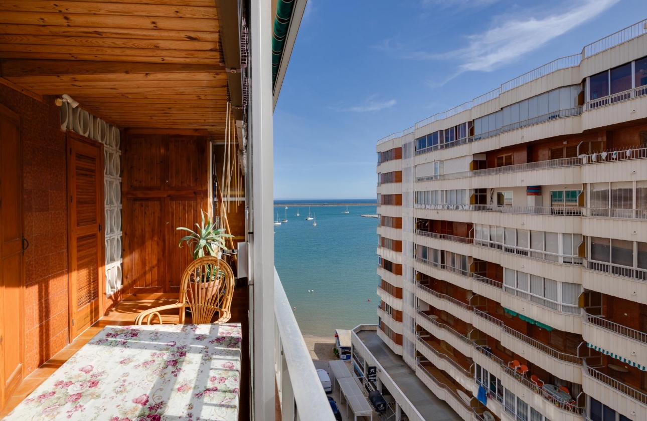 Resale - APARTAMENTO - Torrevieja - El Acequión