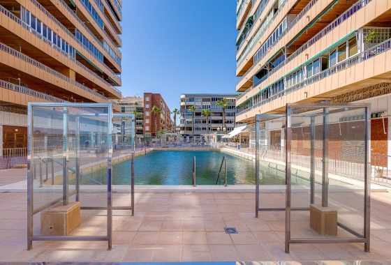 Reventa - APARTAMENTO - Torrevieja - El Acequión