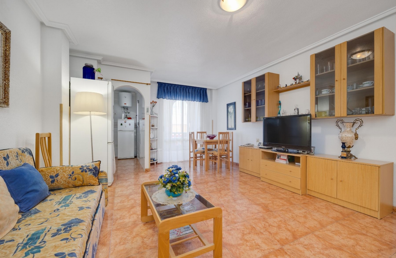 Resale - APARTAMENTO - Torrevieja - CENTRO