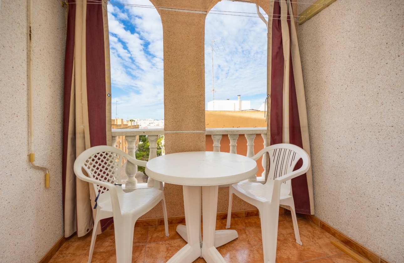 Reventa - APARTAMENTO - Torrevieja - CENTRO