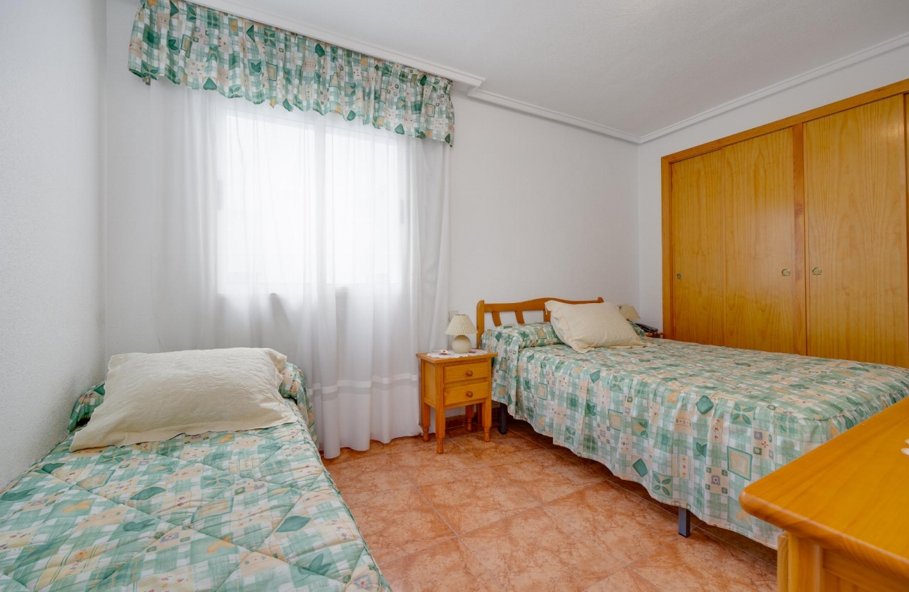 Revente - APARTAMENTO - Torrevieja - CENTRO