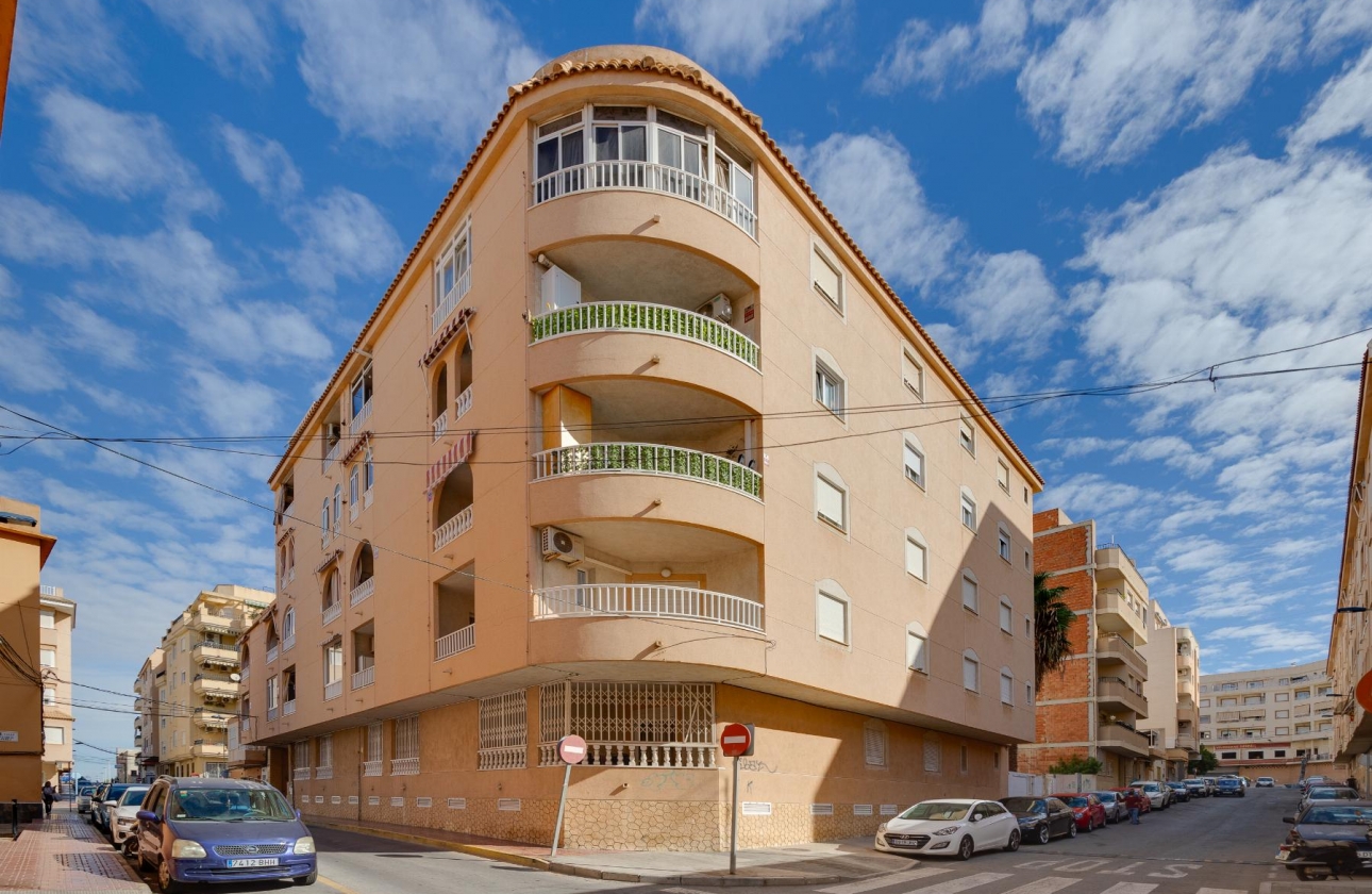 Resale - APARTAMENTO - Torrevieja - CENTRO