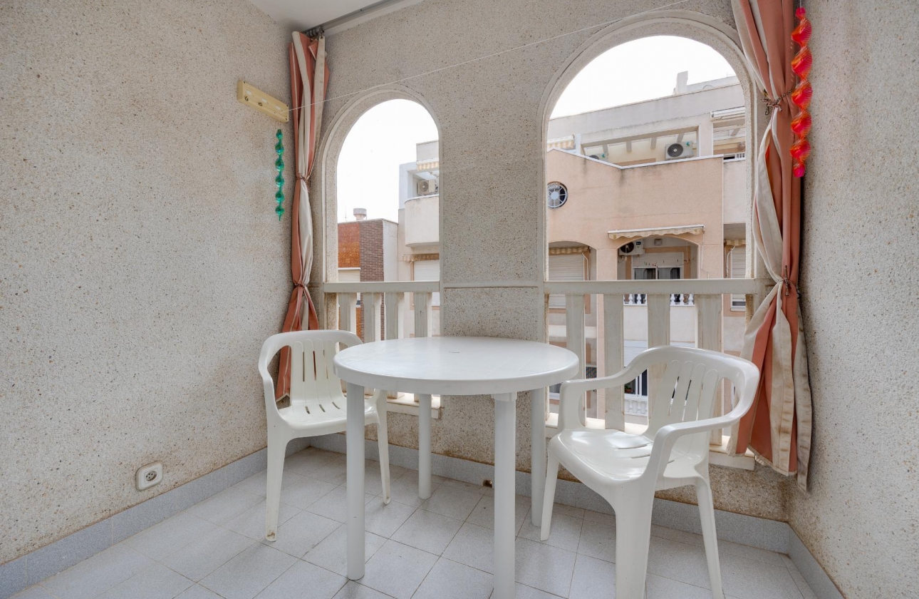 Wiederverkauf - APARTAMENTO - Torrevieja - playa de los naufragos