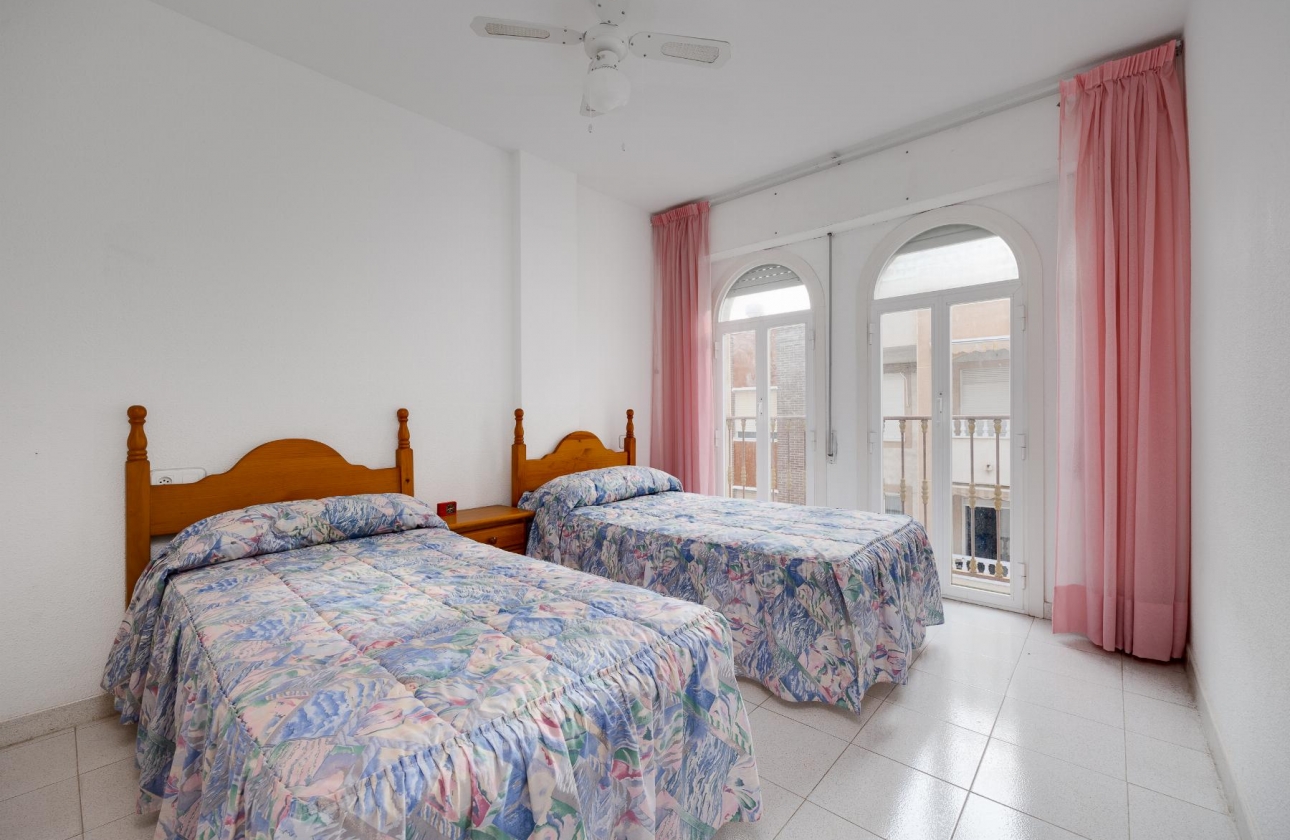 Resale - APARTAMENTO - Torrevieja - playa de los naufragos