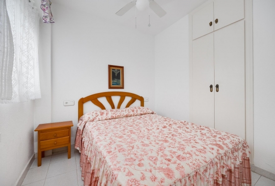 Resale - APARTAMENTO - Torrevieja - playa de los naufragos