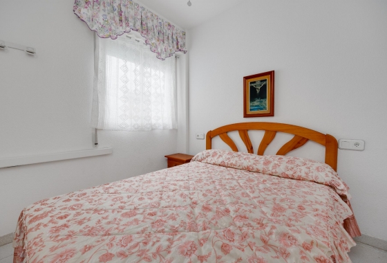 Wiederverkauf - APARTAMENTO - Torrevieja - playa de los naufragos