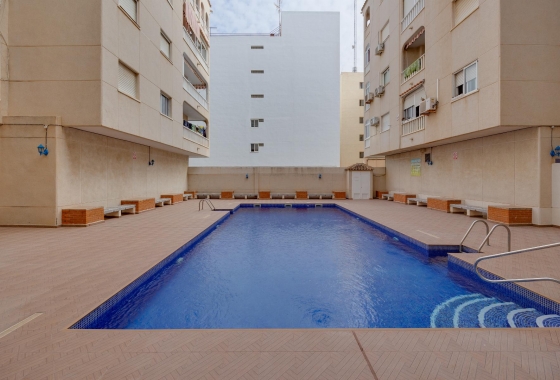 Wiederverkauf - APARTAMENTO - Torrevieja - playa de los naufragos