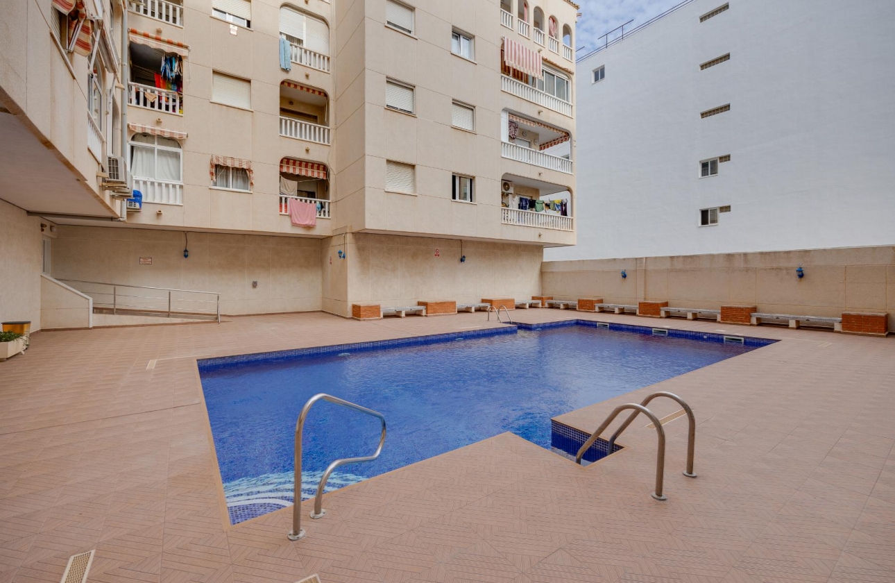 Wiederverkauf - APARTAMENTO - Torrevieja - playa de los naufragos