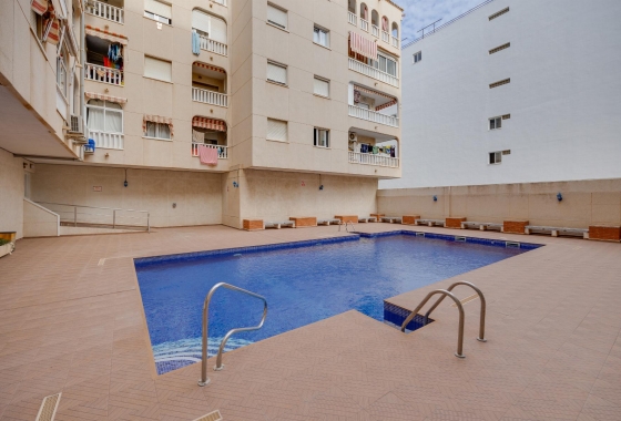 Wiederverkauf - APARTAMENTO - Torrevieja - playa de los naufragos