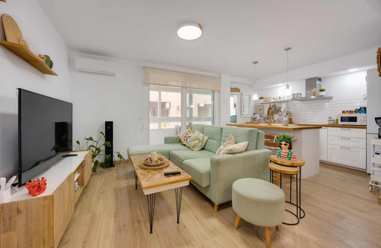 Resale - Apartment - Torrevieja - Playa de los Náufragos