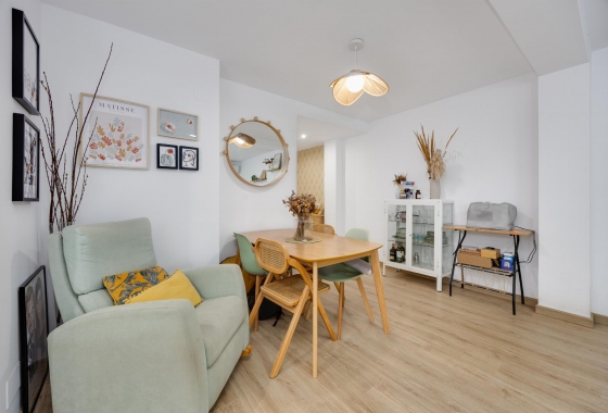 Resale - Apartment - Torrevieja - Playa de los Náufragos